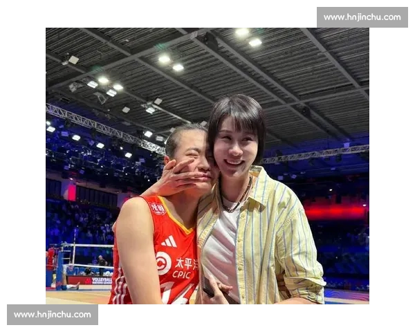 赵蕊蕊王奥芊暖心相拥！女排传承泪目，17 岁新星 19 扣 14 中创纪录
